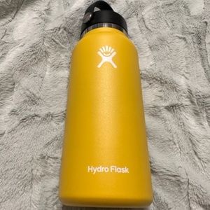 Hydro Flask Water Bottle 32 oz Wide Mouth -- Yellow